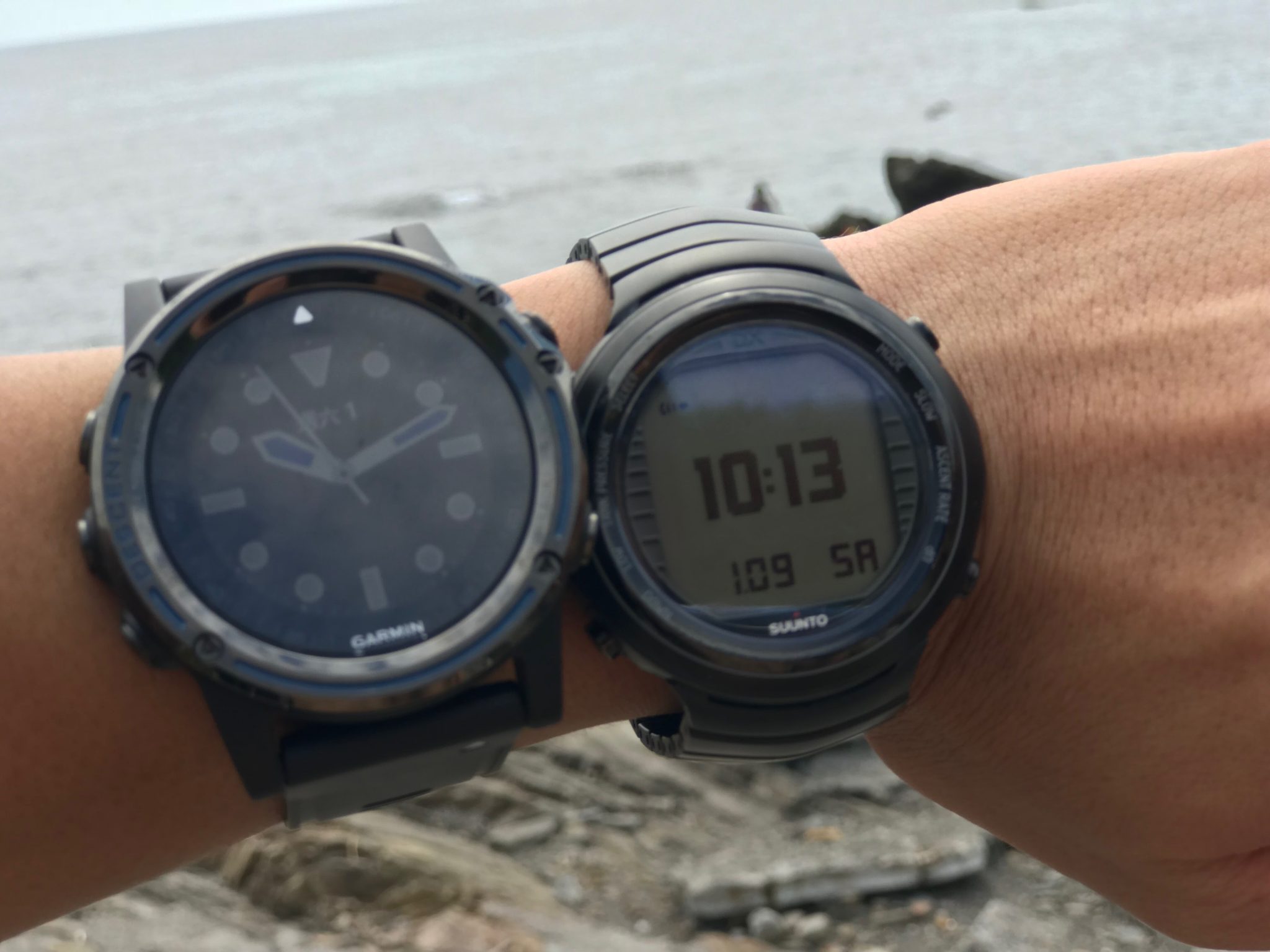 suunto d5 vs garmin mk1